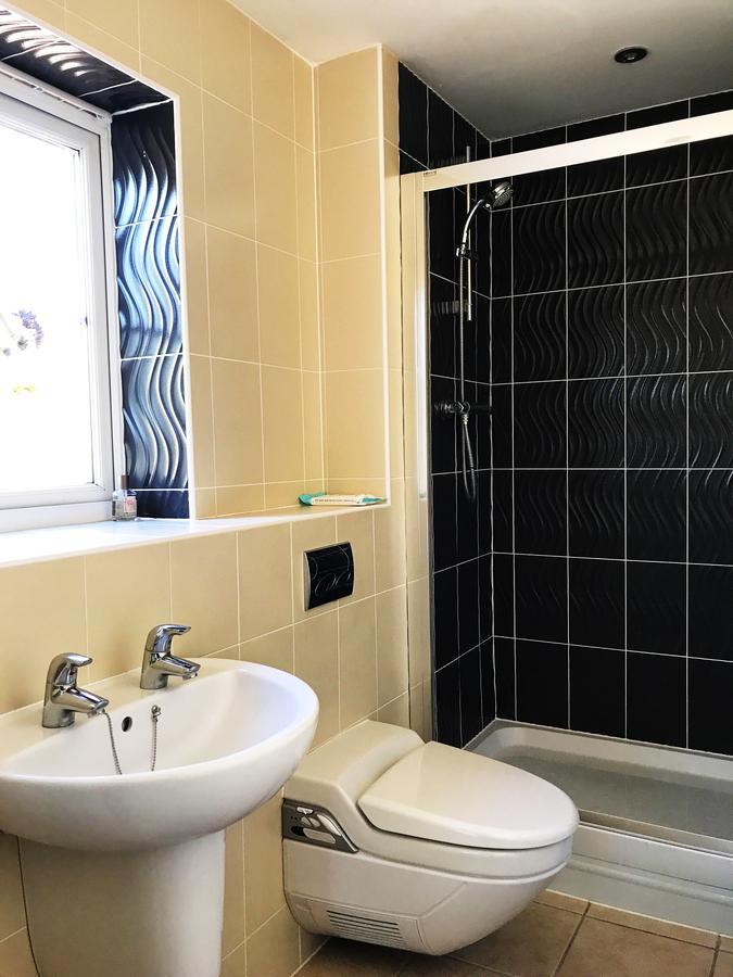 Moon House Bed & Breakfast Witney Dış mekan fotoğraf