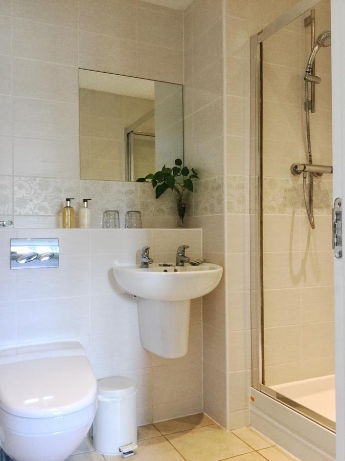 Moon House Bed & Breakfast Witney Dış mekan fotoğraf