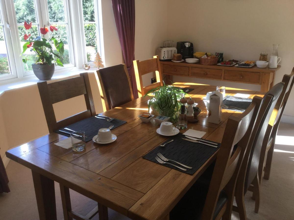 Moon House Bed & Breakfast Witney Dış mekan fotoğraf